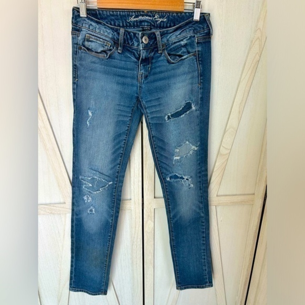 💋American Eagle 🦅 skinny destroyed distressed blue jeans 👖2 patches